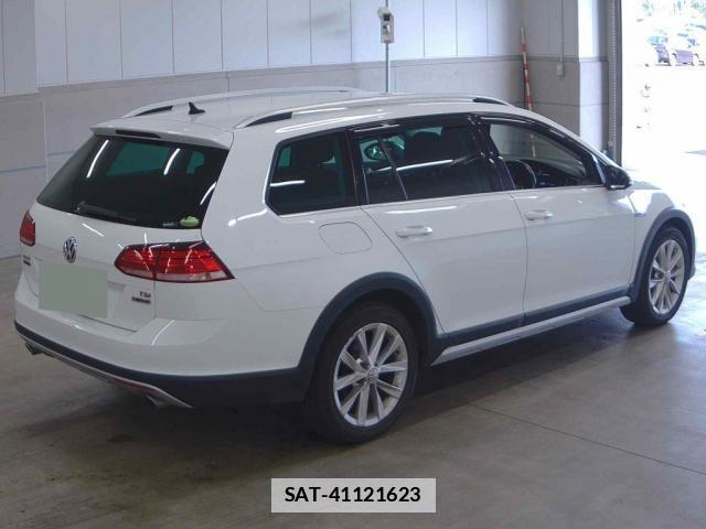 VolksWagen GOLF ALLTRACK 2018-06 7815080-4
