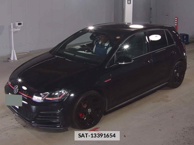 VolksWagen GOLF GTI 2018-10 7811323-0