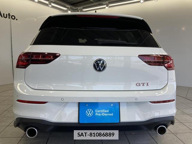 VolksWagen GOLF GTI 2022-03 7811997-14
