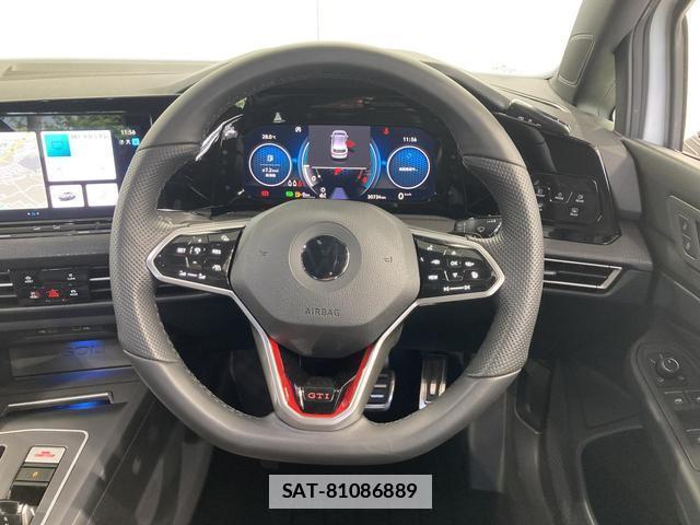VolksWagen GOLF GTI 2022-03 7811997-3