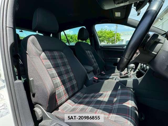VolksWagen GOLF GTI 2018-03 7813344-5