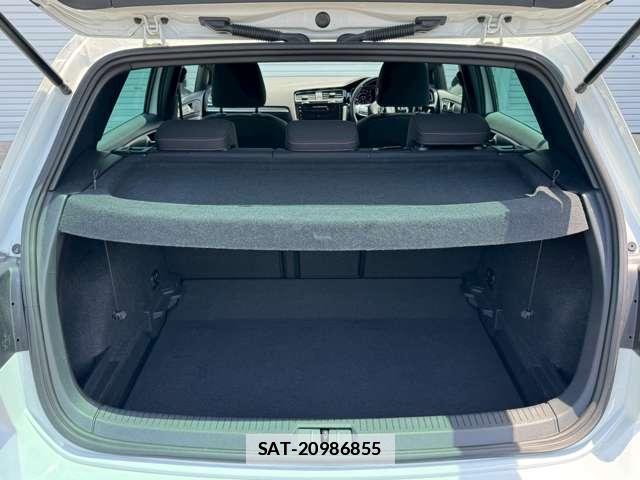 VolksWagen GOLF GTI 2018-03 7813344-9