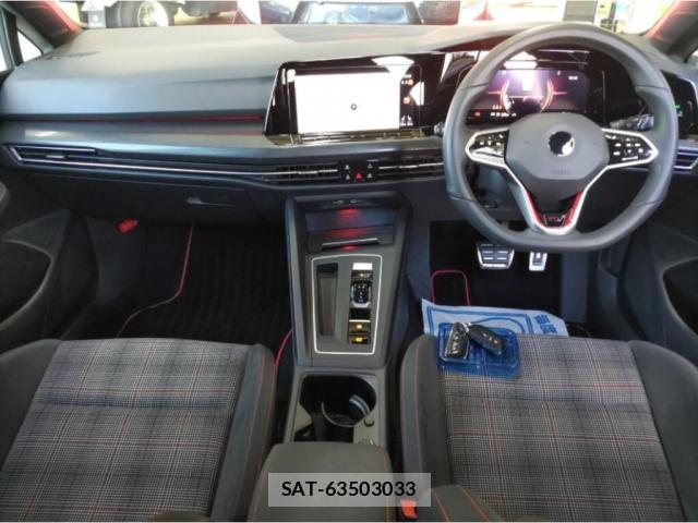 VolksWagen GOLF GTI 2021-12 7816568-2