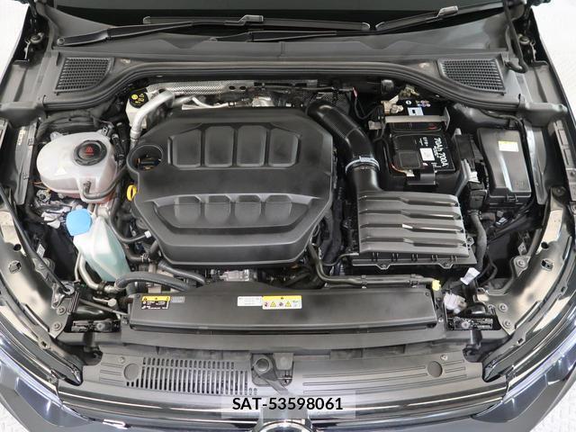 VolksWagen GOLF R 2022-11 7811992-17