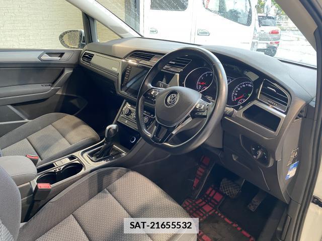 VolksWagen GOLF TOURAN 2020-04 7814675-13
