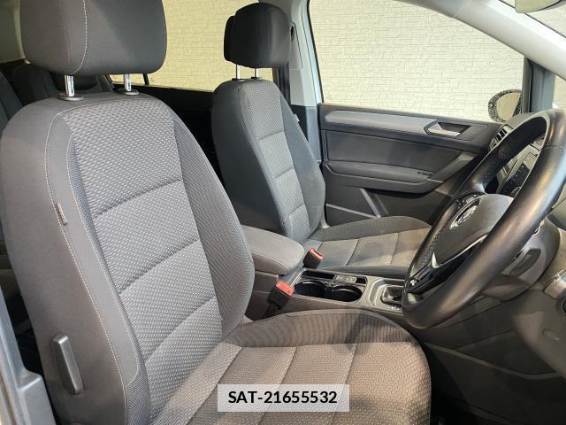 VolksWagen GOLF TOURAN 2020-04 7814675-6