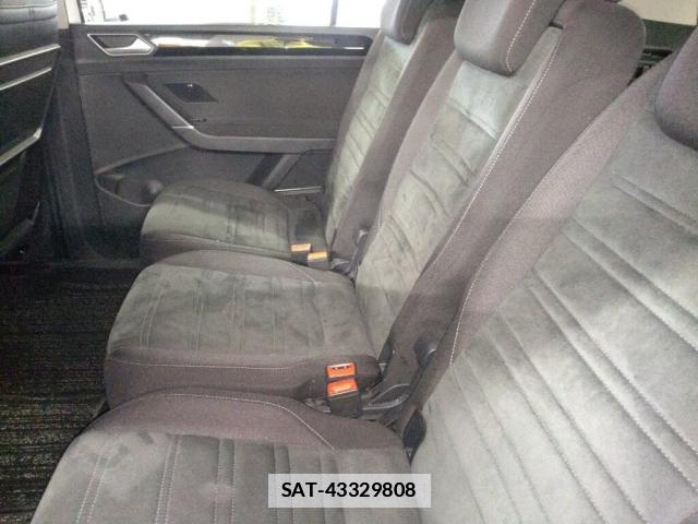 VolksWagen GOLF TOURAN 2020-11 7816635-5