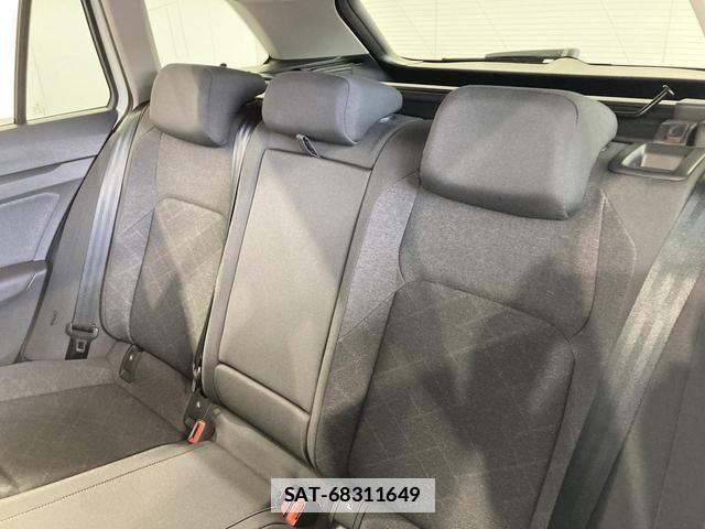 VolksWagen GOLF VARIANT 2024-02 7811980-10