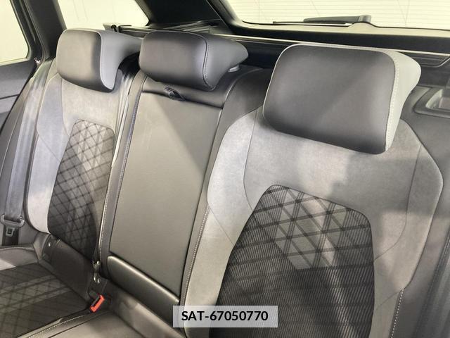 VolksWagen GOLF VARIANT 2023-02 7811988-10