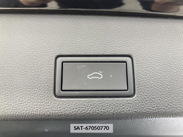 VolksWagen GOLF VARIANT 2023-02 7811988-8
