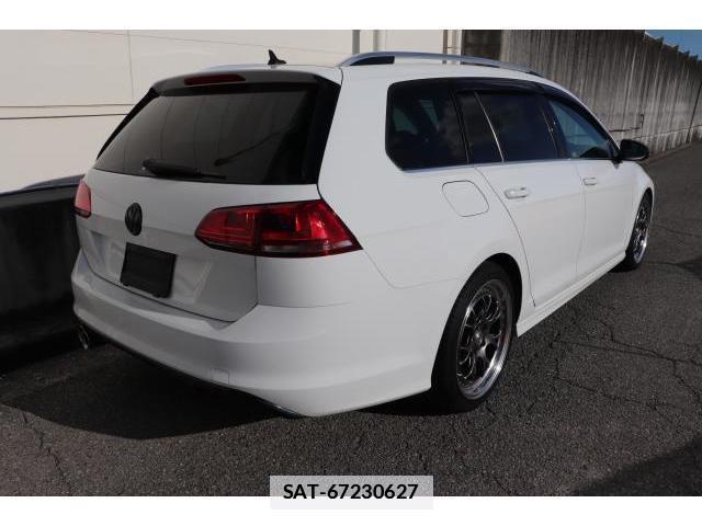 VolksWagen GOLF VARIANT 2016-11 7817196-1