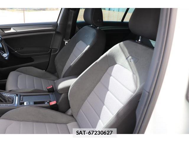VolksWagen GOLF VARIANT 2016-11 7817196-15