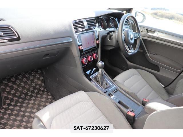 VolksWagen GOLF VARIANT 2016-11 7817196-2