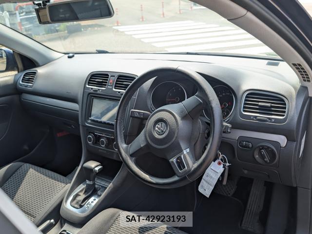 VolksWagen GOLF VARIANT 2010-01 7819051-2