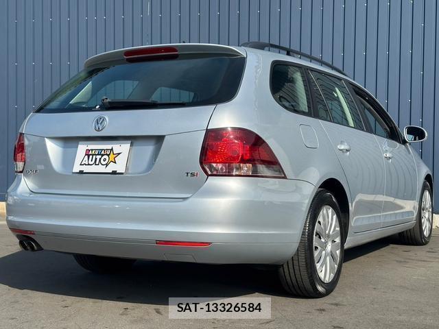 VolksWagen GOLF VARIANT 2010-07 7820859-10