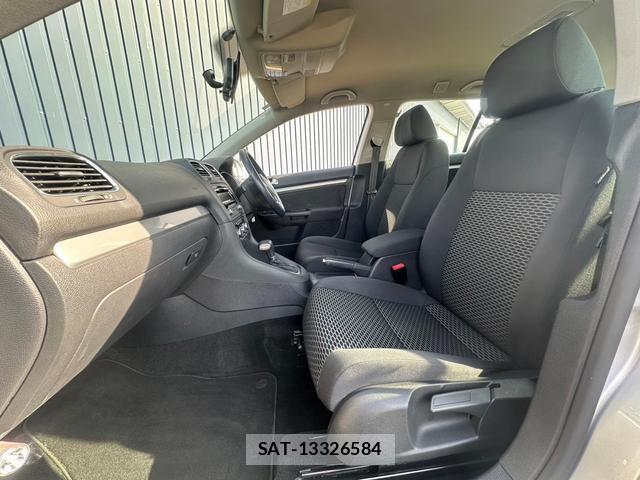 VolksWagen GOLF VARIANT 2010-07 7820859-2