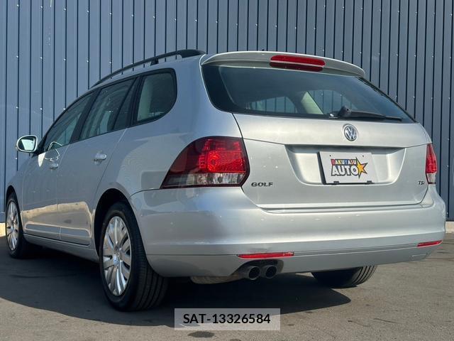 VolksWagen GOLF VARIANT 2010-07 7820859-4