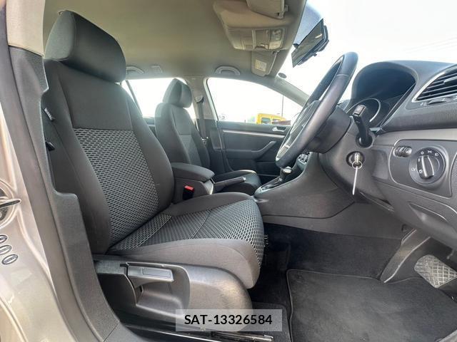VolksWagen GOLF VARIANT 2010-07 7820859-5