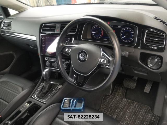 VolksWagen GOLF 2019-11 7811436-2