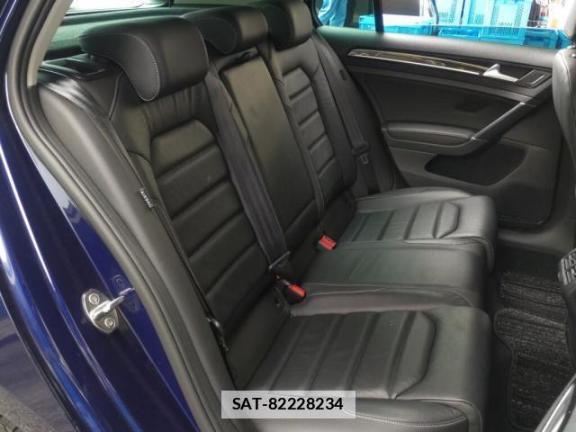 VolksWagen GOLF 2019-11 7811436-5