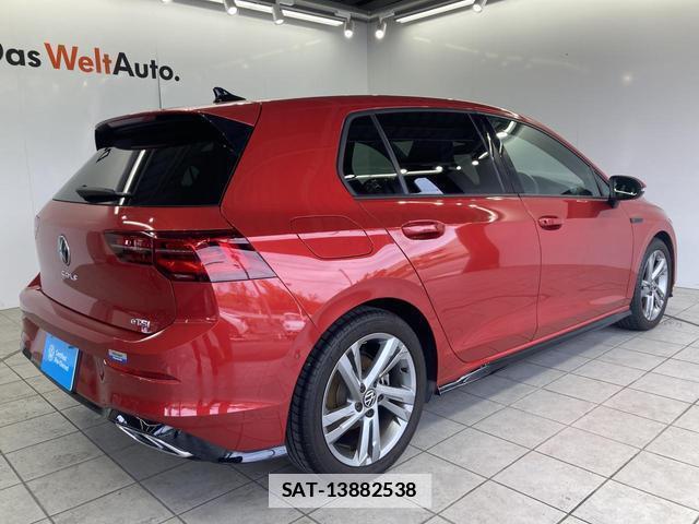 VolksWagen GOLF 2021-08 7812000-16