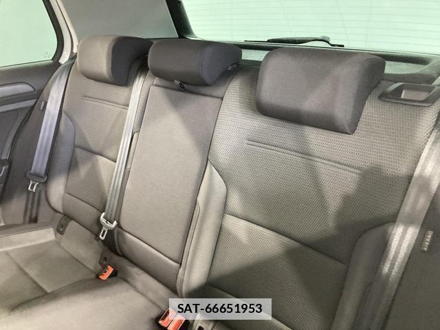 VolksWagen GOLF 2019-06 7812012-10