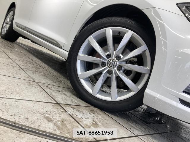 VolksWagen GOLF 2019-06 7812012-11