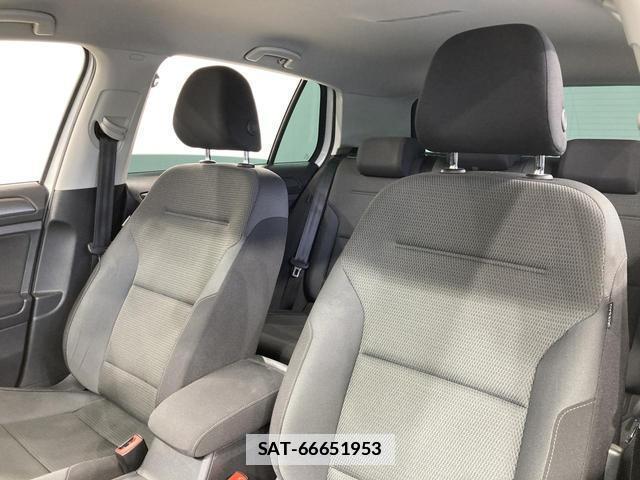 VolksWagen GOLF 2019-06 7812012-9