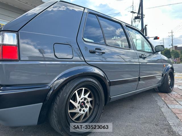 VolksWagen GOLF 1989-12 7812477-12