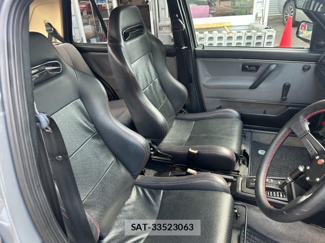 VolksWagen GOLF 1989-12 7812477-16