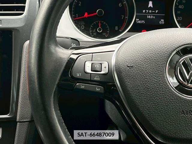 VolksWagen GOLF 2017-07 7813862-2