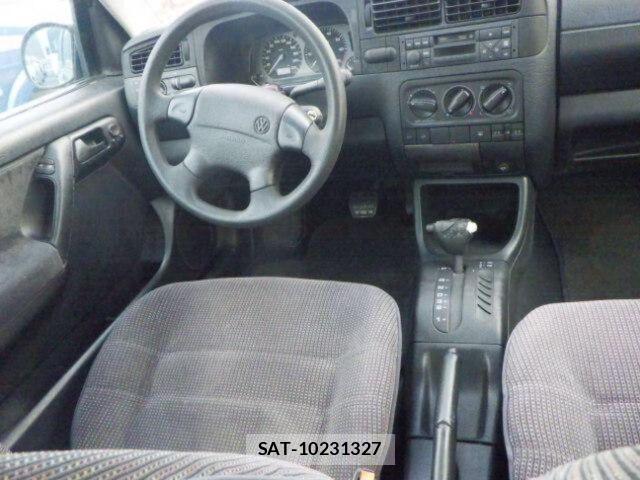 VolksWagen GOLF 1995-12 7814019-5