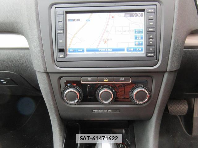 VolksWagen GOLF 2013-02 7819525-8