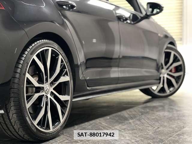 VolksWagen GOLF 2019-10 7823284-11