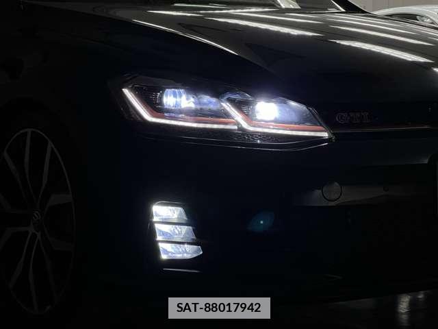 VolksWagen GOLF 2019-10 7823284-18