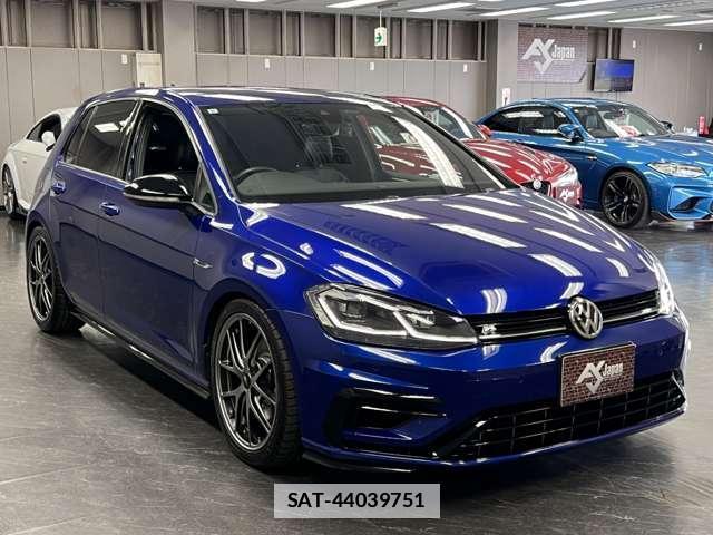 VolksWagen GOLF 2017-09 7823297-19