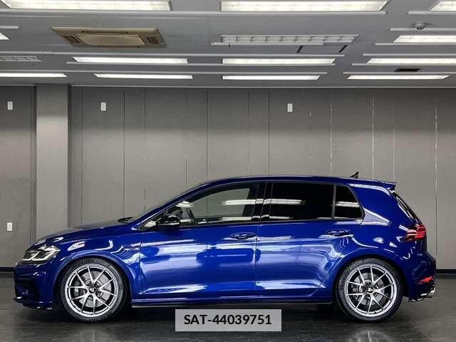 VolksWagen GOLF 2017-09 7823297-9