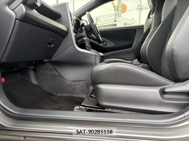 Toyota Gr Yaris 2025-08 7822714-14