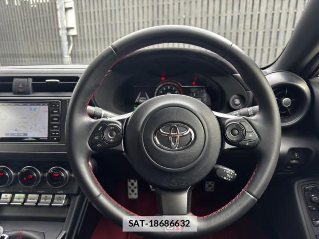 Toyota GR86 2024-09 7818474-7