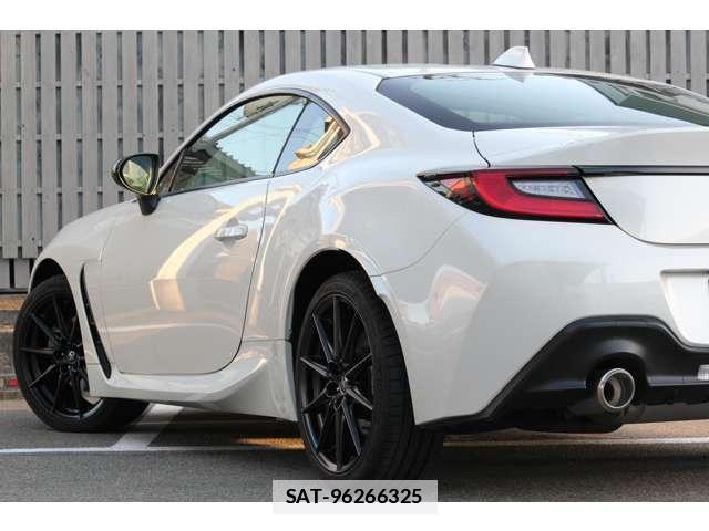 Toyota GR86 2023-08 7818475-13