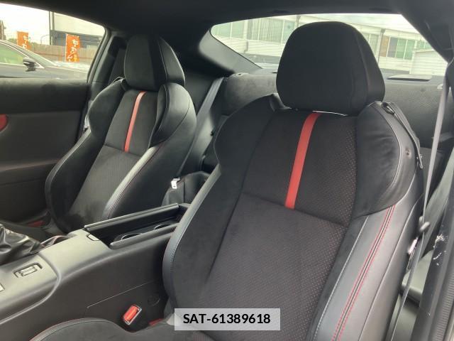 Toyota GR86 2023-09 7818477-18