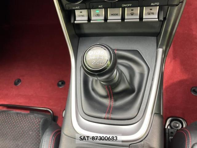 Toyota GR86 2022-01 7820956-16