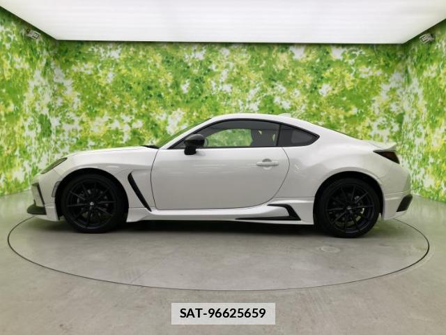 Toyota GR86 2023-03 7821533-1