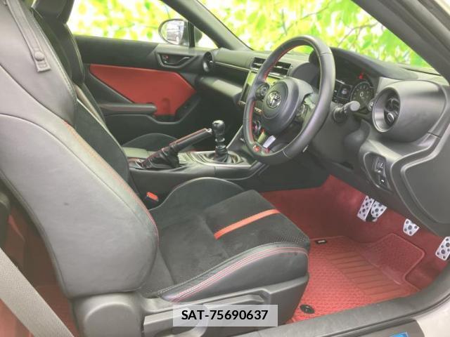 Toyota GR86 2022-06 7822229-3