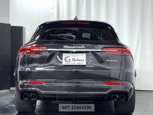 Maserati Grecale 2023-10 7823362-1