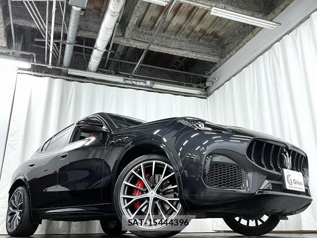 Maserati Grecale 2023-10 7823362-3