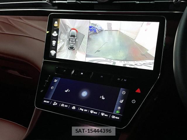 Maserati Grecale 2023-10 7823362-4