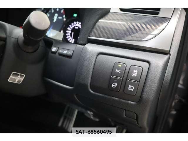 Lexus GS F 2017-10 7817007-19