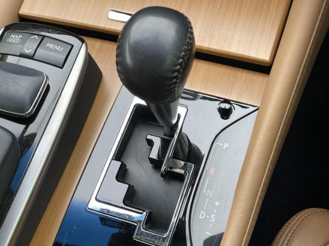 Lexus GS 2012-04 7822486-17