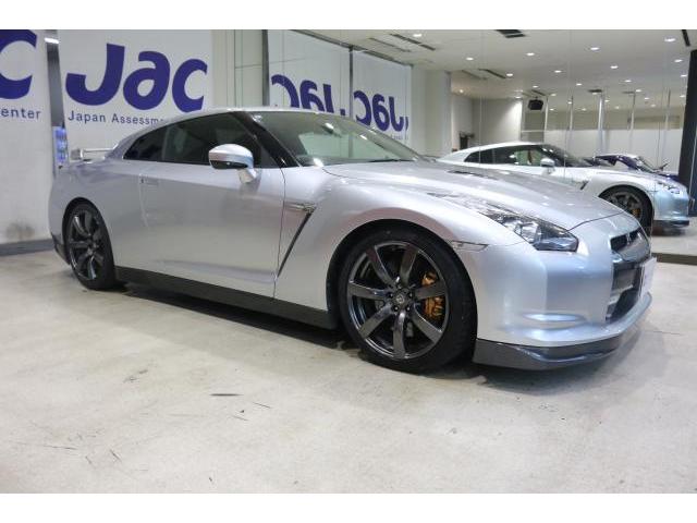Nissan GT-R 2008-10 7816057-3
